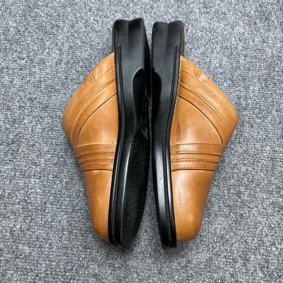 Clarks Womens Slip-on Mules Brown Size 10 M - Picture 3 of 9